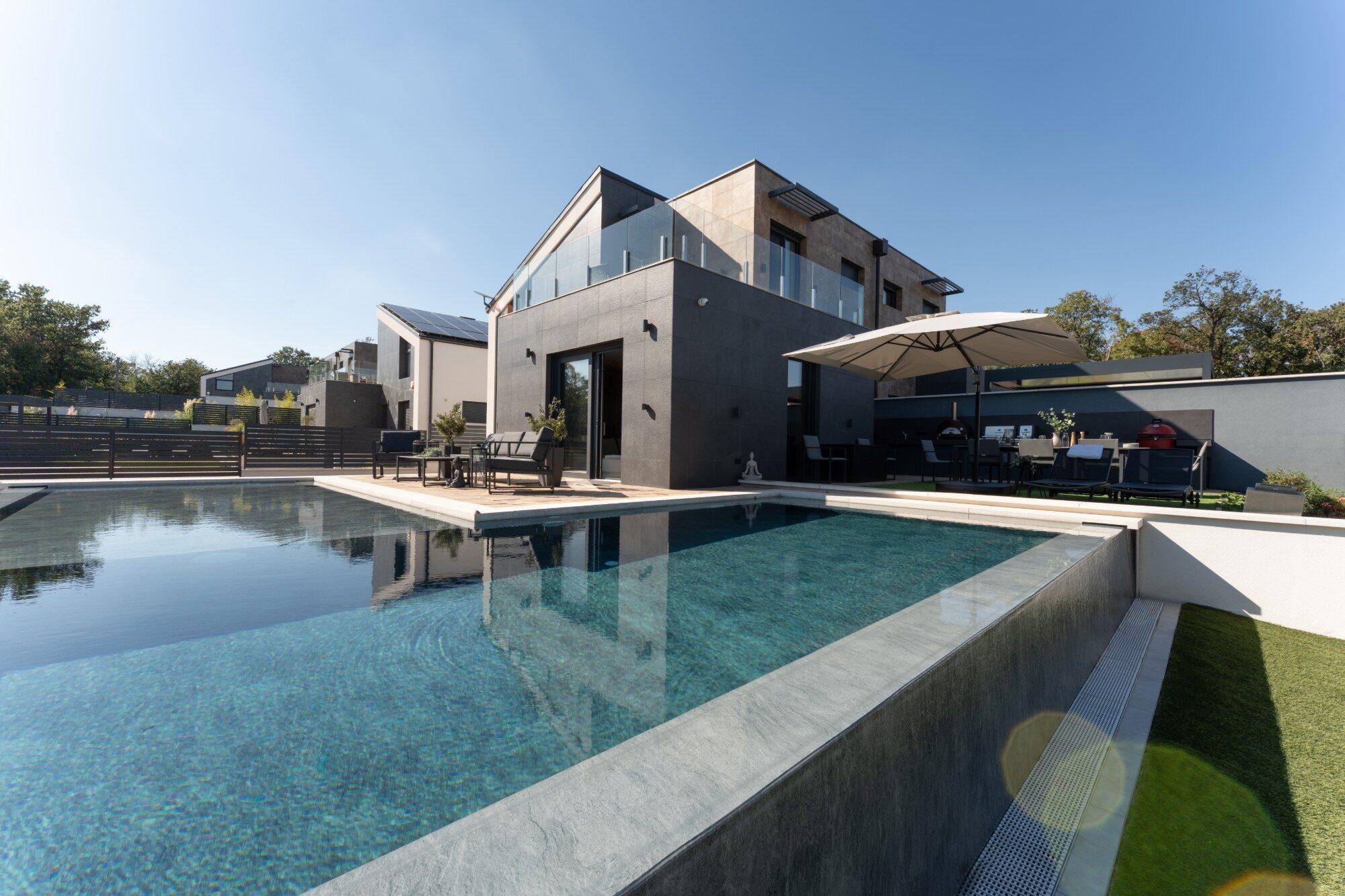 Villa Porta Verde IV luxury pool and jacuzzi aerial view